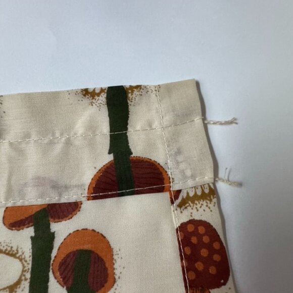 JC Penney Vintage 33 x 39 Merry Mushroom Kitchen Curtain Panel Lot of 2 - Picture 4 of 6